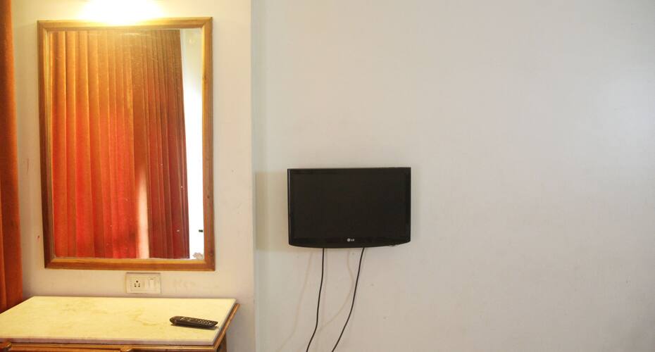 Hotel Pearl, Satara 5